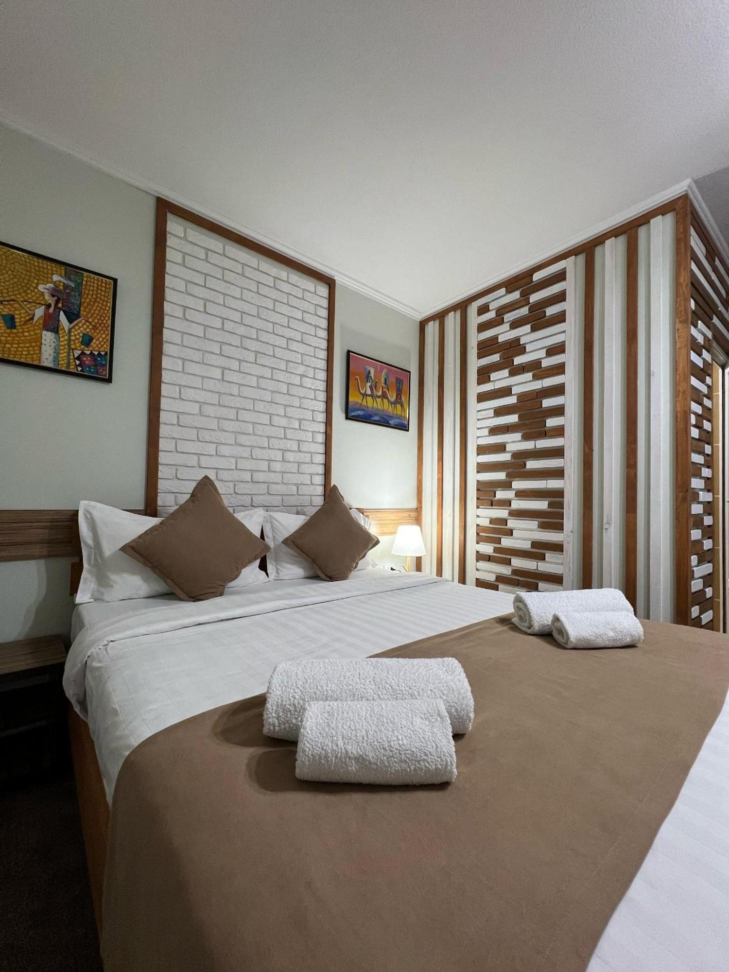 Kausar Hotel 比什凯克 外观 照片